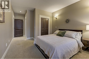 679 Devonian Avenue - Photo 64