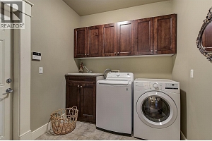 679 Devonian Avenue - Photo 68