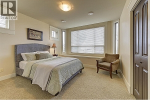 679 Devonian Avenue - Photo 88