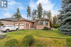 624 Cassiar Crescent - Photo 2