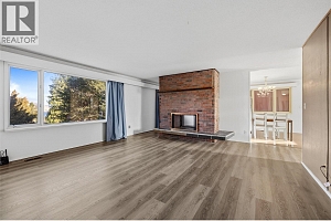 2215 Bridgeview Road - Photo 12