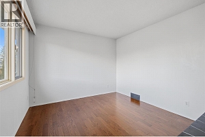 2215 Bridgeview Road - Photo 16