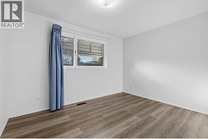 2215 Bridgeview Road - Photo 29