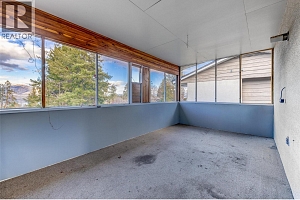 2215 Bridgeview Road - Photo 30