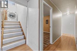 2215 Bridgeview Road - Photo 33