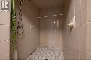 2215 Bridgeview Road - Photo 43