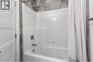 1552 Summer Crescent - Photo 32