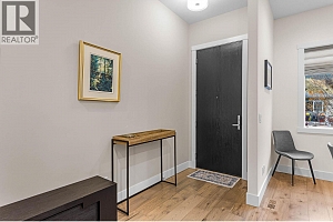 1552 Summer Crescent - Photo 4