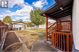 836 Cawston Avenue - Photo 29