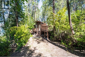 5799 Cosens Bay Road - Photo 31