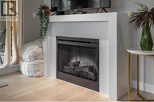 1093 Sunset Drive Unit# 105 - Photo 18