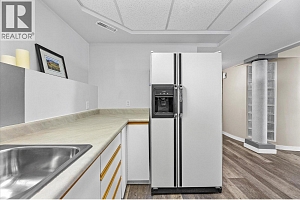 1520 Highland Drive N - Photo 28