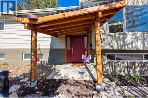 1520 Highland Drive N - Photo 4