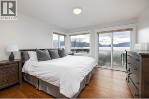 4244 Beach Avenue - Photo 44