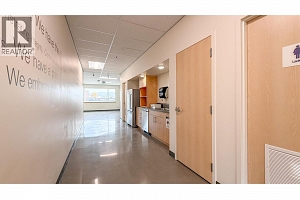 1090 Manhattan Drive Unit# 200 - Photo 24