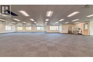 1090 Manhattan Drive Unit# 200 - Photo 5