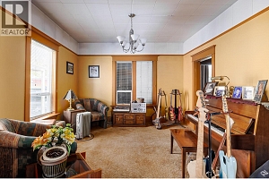 795 Lawson Avenue - Photo 4