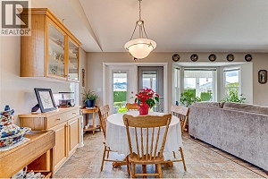 855 8 Avenue - Photo 14