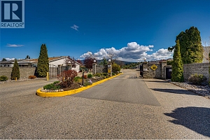 855 8 Avenue - Photo 43