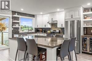 1413 12th Street - Photo 2