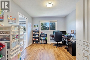 325 McTavish Road - Photo 17