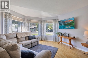 325 McTavish Road - Photo 4