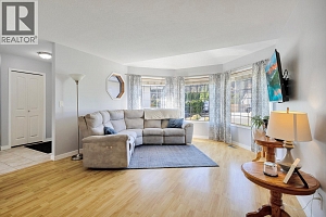 325 McTavish Road - Photo 5