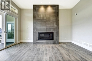 1051 Aurora Heights - Photo 4