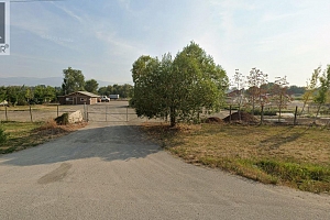 3740 Casorso Road - Photo 4