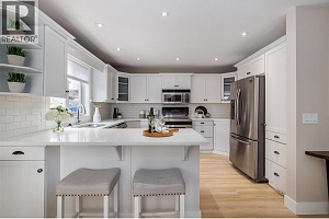 1009 Hudson Road - Photo 7