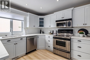 1009 Hudson Road - Photo 8