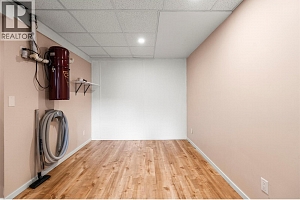 3025 Murison Place - Photo 32