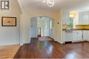 640 ROANOKE Avenue - Photo 18