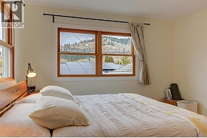 640 ROANOKE Avenue - Photo 30