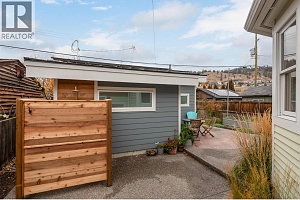 640 ROANOKE Avenue - Photo 50