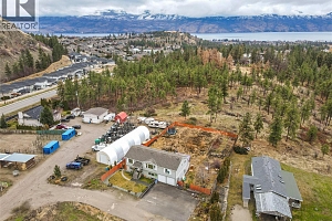 1774 Alec Crescent - Photo 39