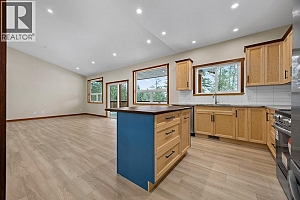 766 Balsam Road - Photo 9