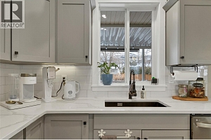 1022 Mt Atkinson Court - Photo 15