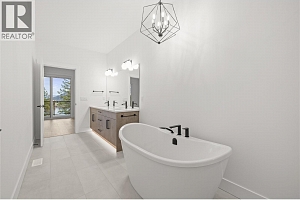 2835 Canyon Crest Drive Unit# 7 - Photo 14