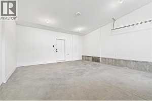 2835 Canyon Crest Drive Unit# 2 - Photo 32