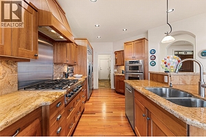 3373 Ridge Boulevard - Photo 14