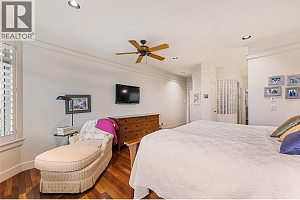 3373 Ridge Boulevard - Photo 20