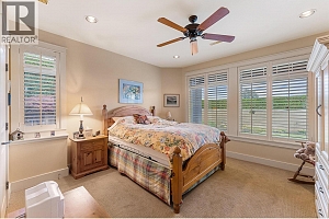 3373 Ridge Boulevard - Photo 34