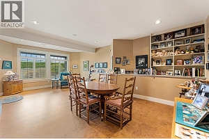 3373 Ridge Boulevard - Photo 37