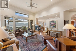 3373 Ridge Boulevard - Photo 8