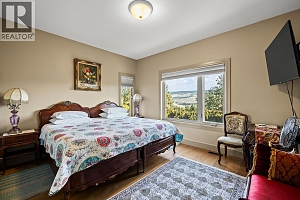 2376 Nahanni Court - Photo 26