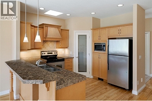 371 MCCARREN Avenue - Photo 11