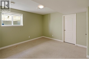 371 MCCARREN Avenue - Photo 29