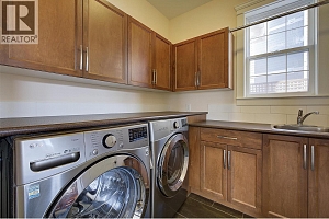 1251 Wilmot Avenue - Photo 18