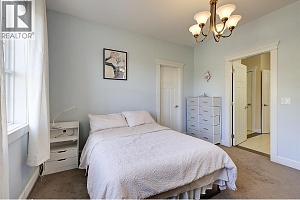 1251 Wilmot Avenue - Photo 41